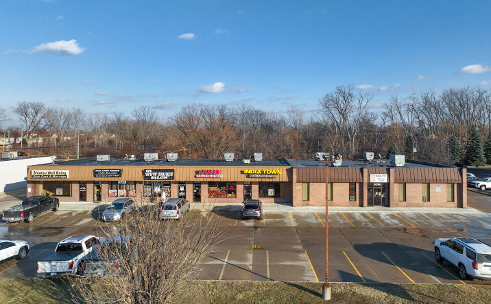 Pictures of Retail property located at 34714-34730 Dequindre Rd, Sterling Heights, MI 48310 for lease - image #1