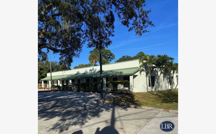 Pictures of Office property located at 350 Tangerine Ave, Merritt Island, FL 32953 for lease - image #1