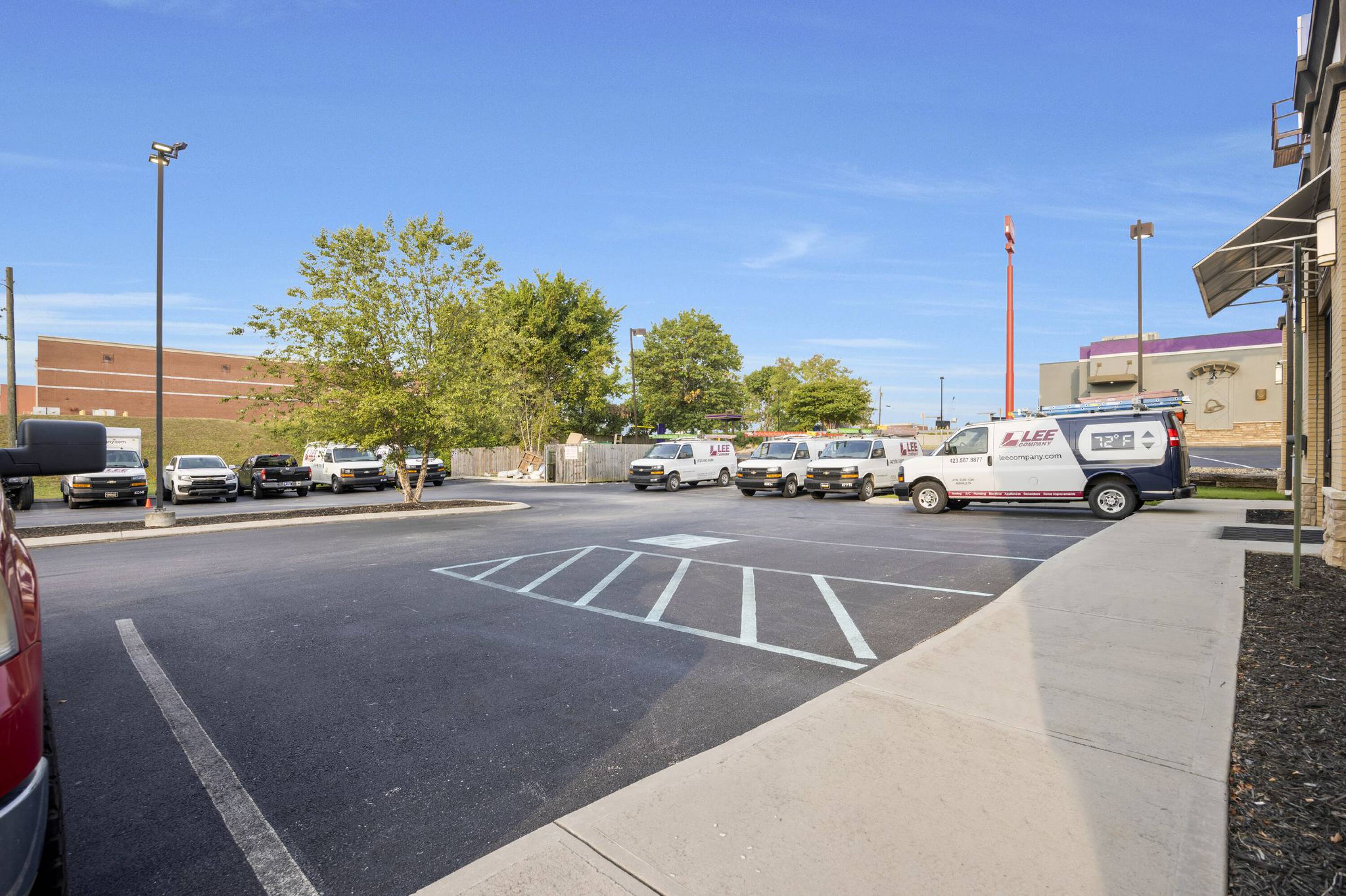 3225617