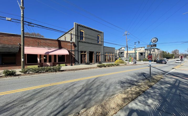 Pictures of Retail, Office property located at 5392 Peachtree Rd, Atlanta, GA 30341 for lease - image #1