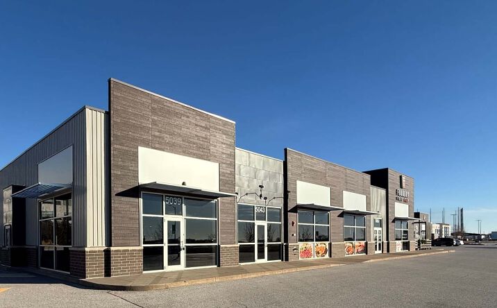 Pictures of Retail property located at 5039 Competition Dr, Bettendorf, IA 52722 for lease - image #1