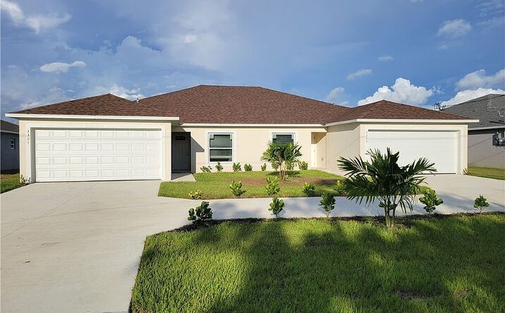 Pictures of Retail property located at 3229 SE 15th Pl, Cape Coral, FL 33904 for lease - image #1