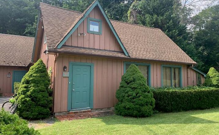 Pictures of Office property located at 100 North Country Suite 5, Brookhaven, NY 11733 for lease - image #1