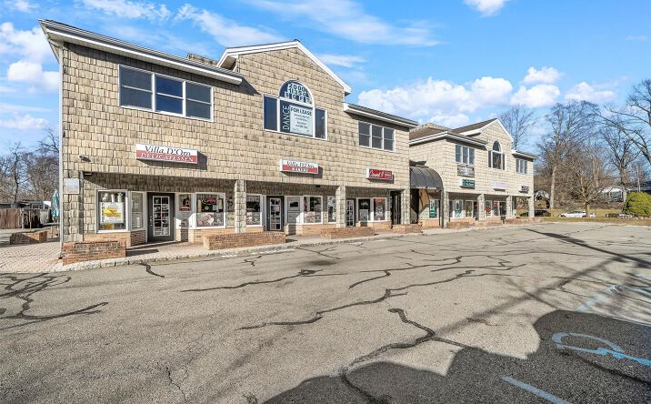 Pictures of Retail property located at 24 Old Albany Post Road dance studio, Cortlandt, NY 10567 for lease - image #1