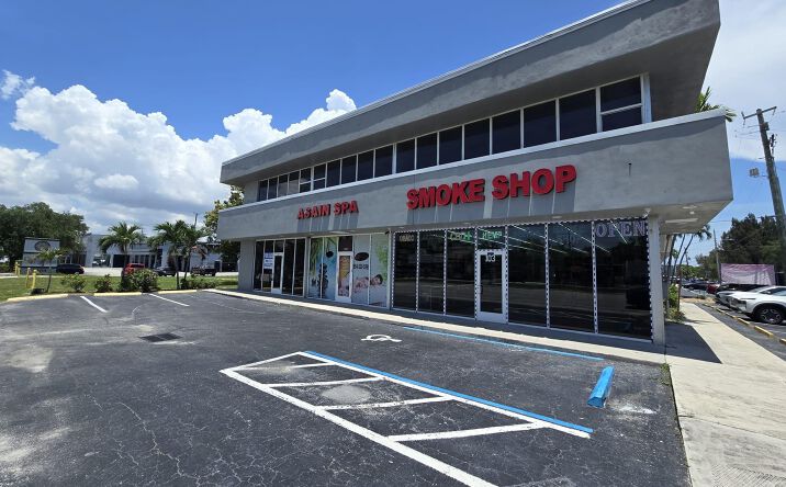 Pictures of Land property located at 1041 W Commercial Boulevard #101, Fort Lauderdale, FL 33309 for lease - image #1