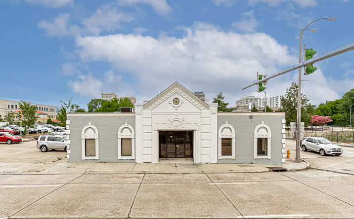 Pictures of Office property located at 439 N 9th St, Baton Rouge, LA 70802 for lease - image #1