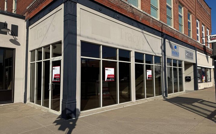 Pictures of Retail, Office property located at 2233 W Franklin St, Evansville, IN 47712 for lease - image #1
