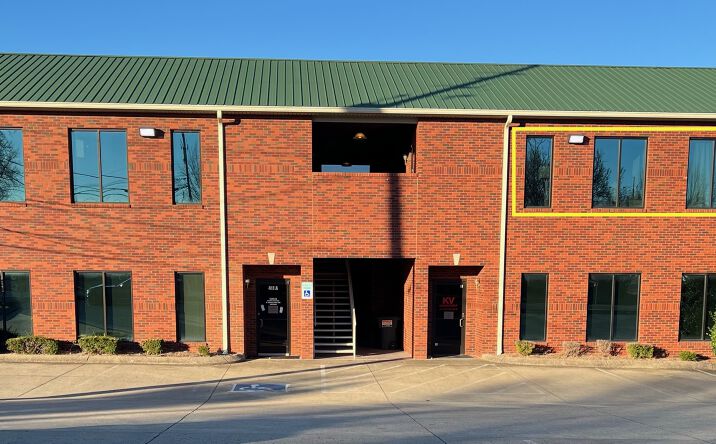 Pictures of Office property located at 411 E Iris Dr, Nashville, TN 37204 for lease - image #1