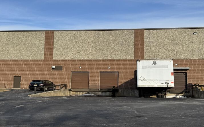 Pictures of Industrial property located at 450 Murray Hill Parkway, East Rutherford, NJ 07073 for lease - image #1