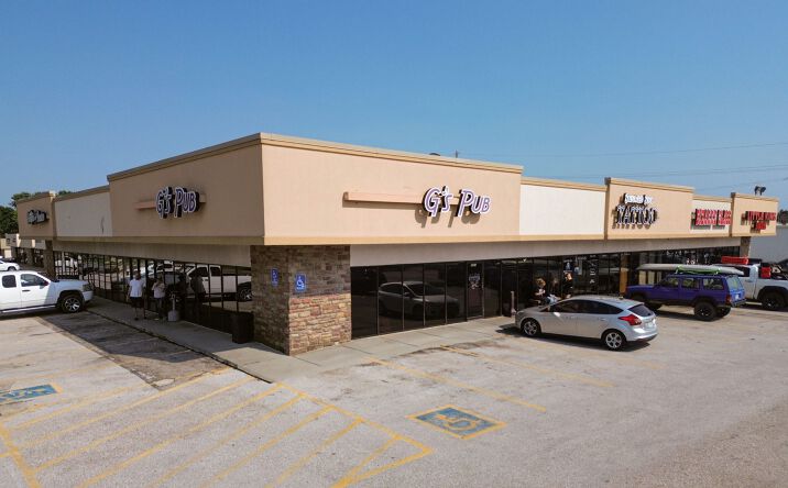 Pictures of Retail property located at 5055 S 108th St, Omaha, NE 68127 for lease - image #1