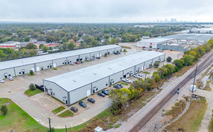 Pictures of Industrial property located at 3488 E Long Ave, Fort Worth, TX 76111 for lease - image #1