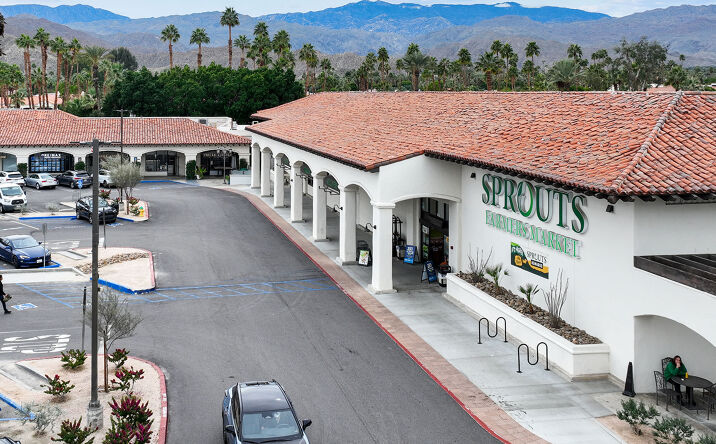 Pictures of Retail property located at 74895 CA-111, Indian Wells, CA 92210 for lease - image #1