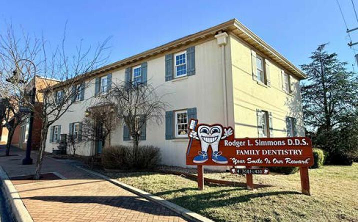 Pictures of Office, Land property located at 206 W Elm St, Ozark, MO 65721 for lease - image #1