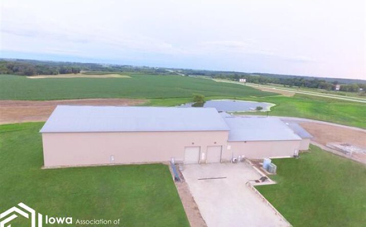 Pictures of Industrial property located at 3187 320 St, Crawfordsville, IA 52621 for lease - image #1