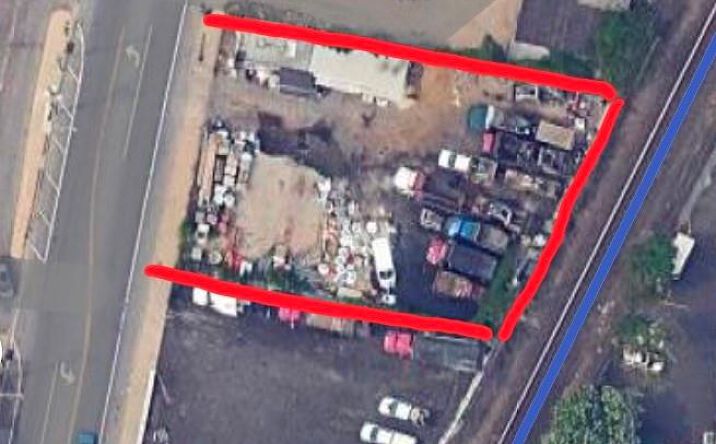 Pictures of Land property located at 659 Woodfield Rd, West Hempstead, NY 11552 for lease - image #1