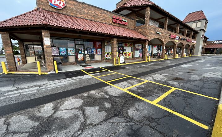 Pictures of Office, Retail property located at 229 W GRAND Avenue v, Bensenville, IL 60106 for lease - image #1