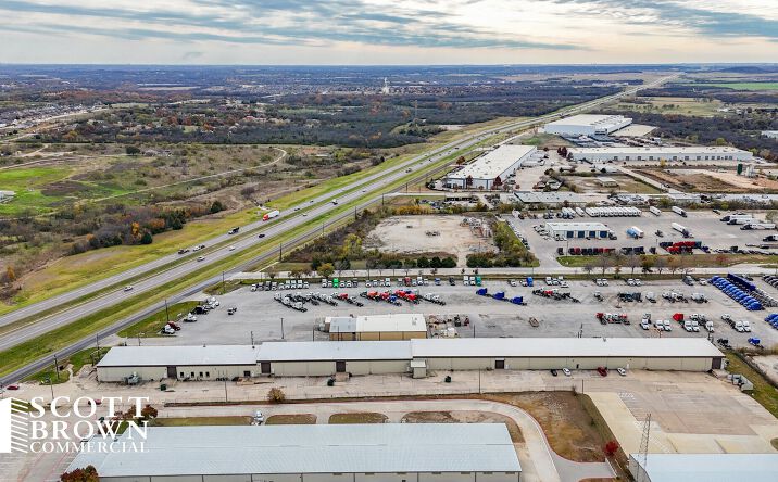 Pictures of Industrial property located at 1512 I-35W, Denton, TX 76207 for lease - image #1