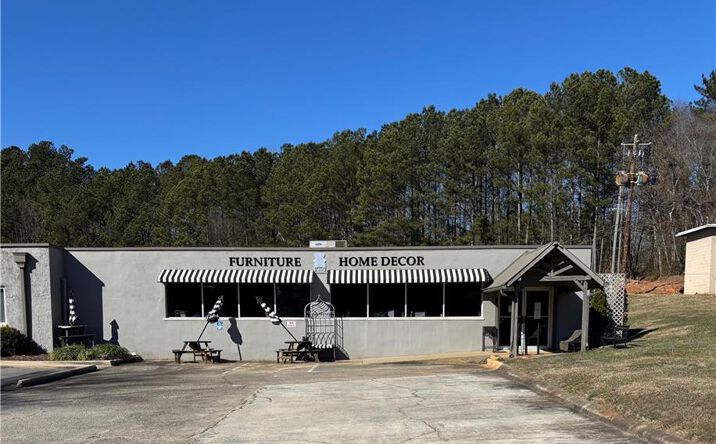 Pictures of Industrial, Retail property located at 5556 Atlanta Highway Unit 5, Flowery Branch, GA 30542 for lease - image #1
