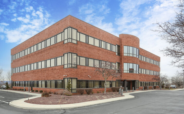 Pictures of Office property located at 4550 Lena Dr, Mechanicsburg, PA 17055 for lease - image #1