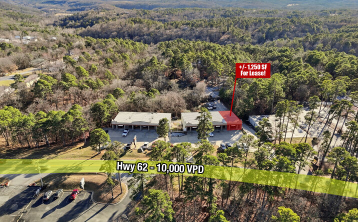 Pictures of Retail, Office property located at 3022 E Van Buren, Eureka Springs, AR 72632 for lease - image #1