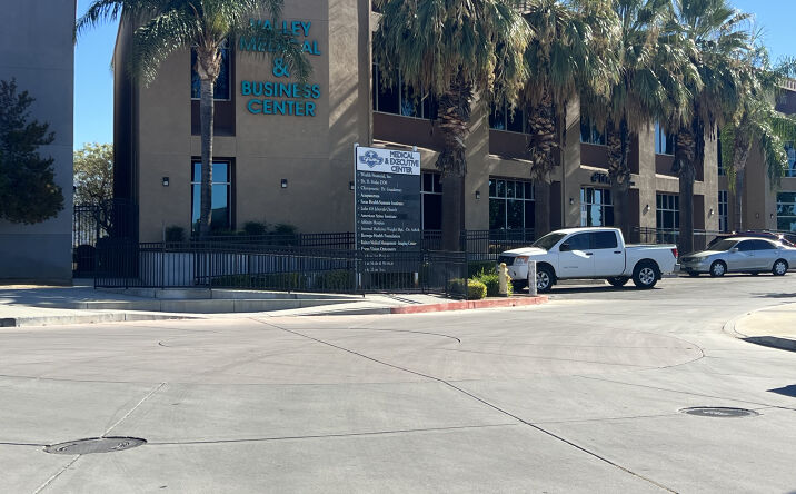 Pictures of Office property located at 1695 S San Jacinto Ave, San Jacinto, CA 92583 for lease - image #1