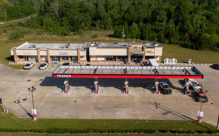Pictures of Retail, Restaurant, Special Purpose property located at 4401 N Main St, Liberty, TX 77575 for lease - image #1