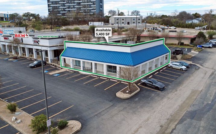 Pictures of Retail property located at 7071-7077 San Pedro Ave, San Antonio, TX 78216 for lease - image #1