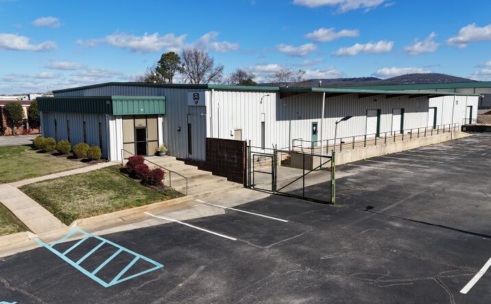 Pictures of Industrial property located at 3057 Leeman Ferry Rd SW, Huntsville, AL 35801 for lease - image #1