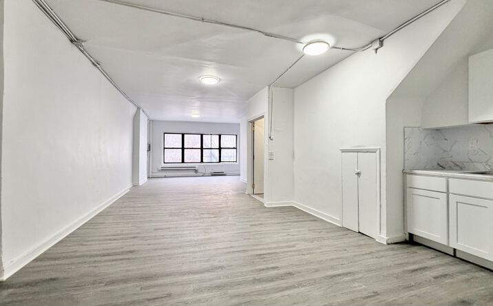 Pictures of Office, Industrial property located at 354 W 37th St, New York, NY 10018 for lease - image #1