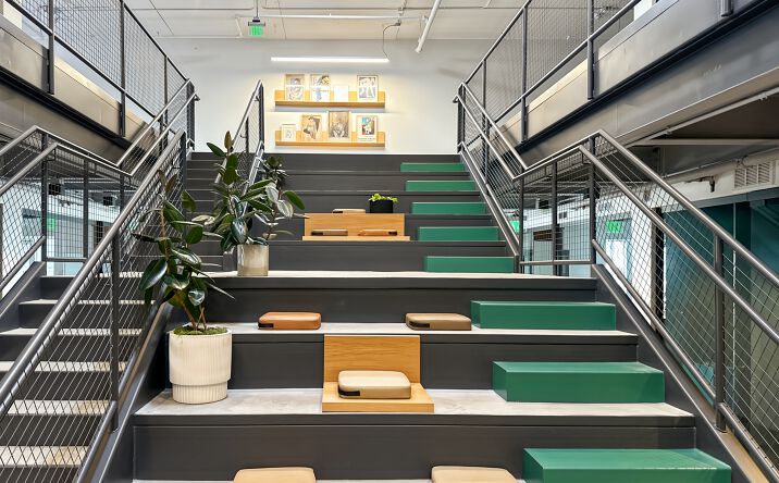 Pictures of Office property located at 555 W Turney Ave, 1st and 2nd Floor, Phoenix, AZ 85013 for lease - image #1