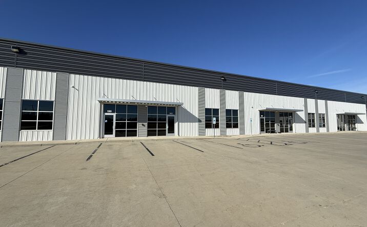 Pictures of Office, Retail, Industrial property located at 4615 N Cypress Dr, Bel Aire, KS 67226 for lease - image #1