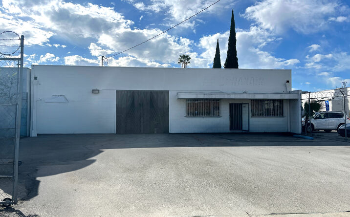Pictures of Industrial property located at 16146 Leadwell St, Los Angeles, CA 91406 for lease - image #1