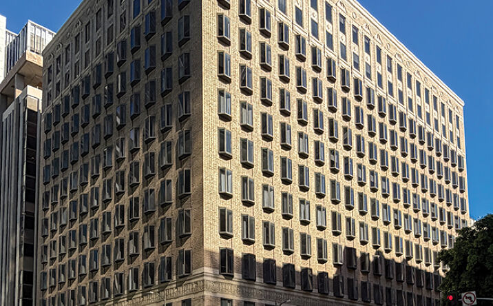 Pictures of Office property located at 617 W 7th St, Los Angeles, CA 90017 for lease - image #1
