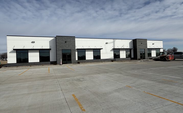 Pictures of Retail, Office property located at 2090 Old Hwy 75, Sergeant Bluff, IA 51054 for lease - image #1