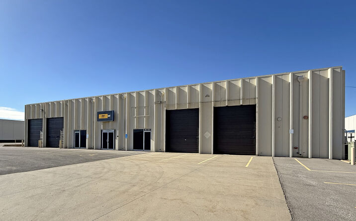 Pictures of Office, Industrial property located at 1729 S Sabin St, Wichita, KS 67209 for lease - image #1