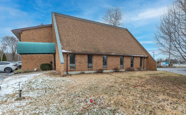 Pictures of Office property located at 8801 N Main St, Dayton, OH 45415 for lease - image #1