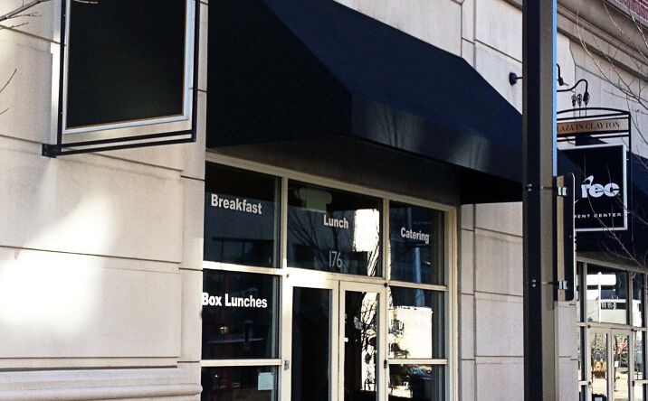 Pictures of Retail, Restaurant property located at 190 Carondelet Plaza, Clayton, MO 63105 for lease - image #1
