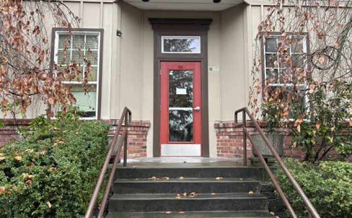 Pictures of Office property located at 911 5th Ave SE, Olympia, WA 98501 for lease - image #1