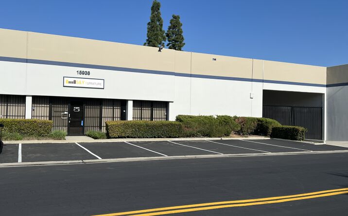 Pictures of Office, Industrial property located at 15938 Downey Ave, Paramount, CA 90723 for lease - image #1