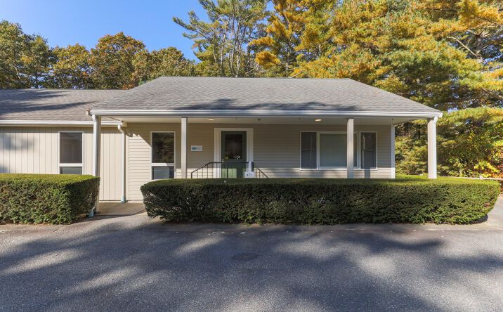 Pictures of Office property located at 1400 MA-28A 8, Cataumet, MA 02534 for lease - image #1