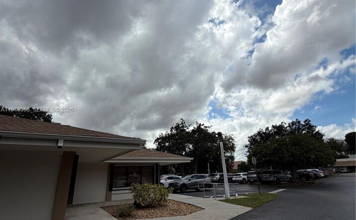 Pictures of Office property located at 9260 Hammocks Blvd # 104, Miami, FL 33196 for lease - image #1