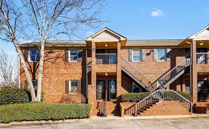 Pictures of Office property located at 8744 Main Street Unit 203, Woodstock, GA 30188 for lease - image #1
