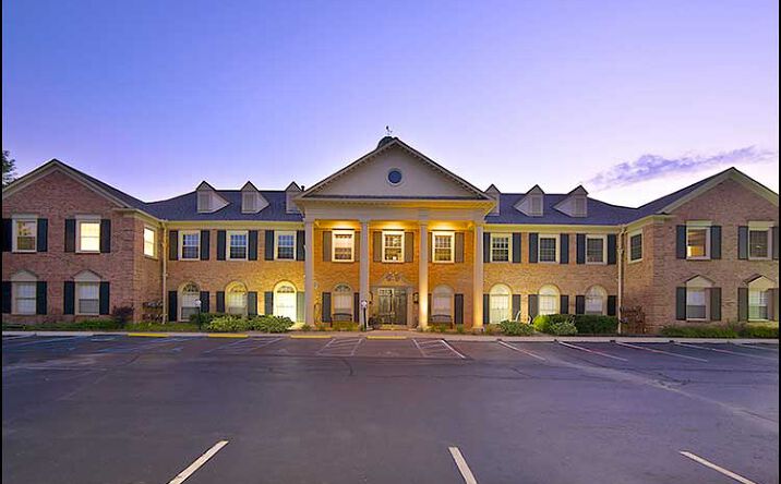 Pictures of Office property located at 31700 Telegraph Rd, Bingham Farms, MI 48025 for lease - image #1