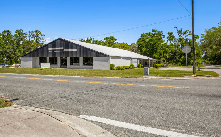 Pictures of Retail property located at 903 Suwannee Ave NW, Branford, FL 32008 for lease - image #1