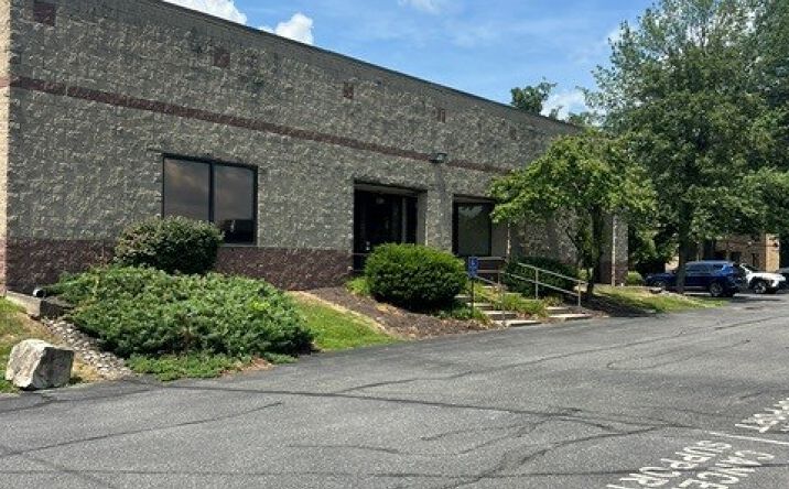 Pictures of Office property located at 944 Marcon Blvd, Allentown, PA 18109 for lease - image #1