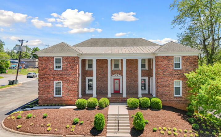 Pictures of Office property located at 6200 Fort Ave, Lynchburg, VA 24502 for lease - image #1