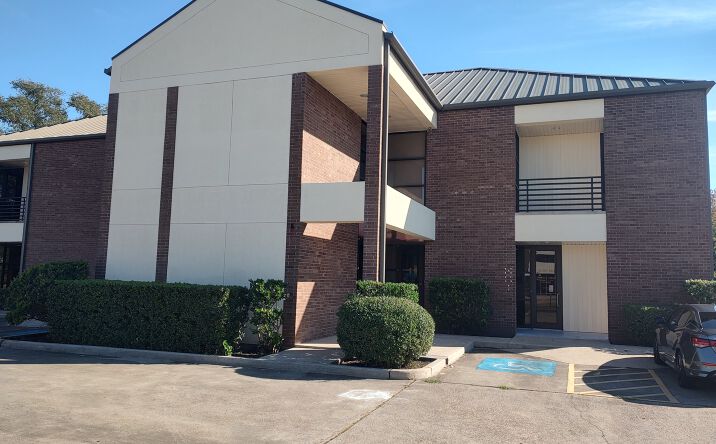 Pictures of Office, Special Purpose property located at 1228 25th St N, Texas City, TX 77590 for lease - image #1