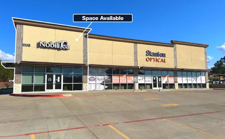 Pictures of Retail, Restaurant property located at 1208 N University Dr, Nacogdoches, TX 75961 for lease - image #1