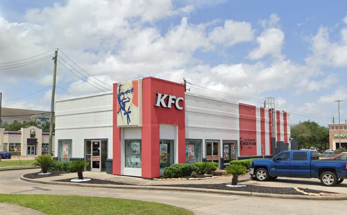 Pictures of Retail, Restaurant property located at 1450 W Fairmont Pkwy, La Porte, TX 77571 for lease - image #1