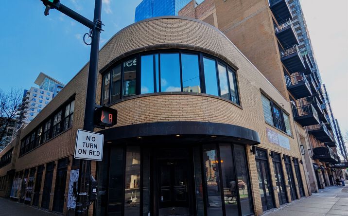 Pictures of Restaurant property located at 1301 S Wabash Ave, Chicago, IL 60605 for lease - image #1